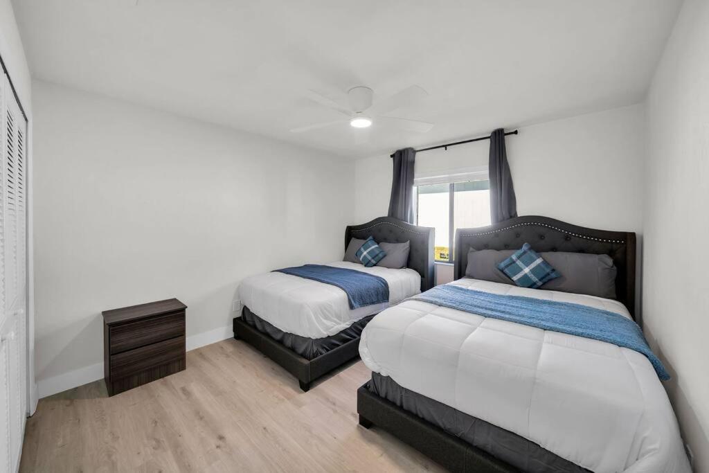 Luxury Waterfront Haven In Cape Coral - Dog-Friendly Escape With Private Pool别墅 外观 照片
