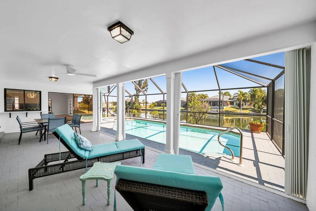 Luxury Waterfront Haven In Cape Coral - Dog-Friendly Escape With Private Pool别墅 外观 照片