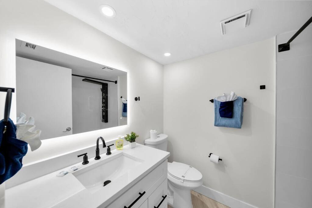 Luxury Waterfront Haven In Cape Coral - Dog-Friendly Escape With Private Pool别墅 外观 照片